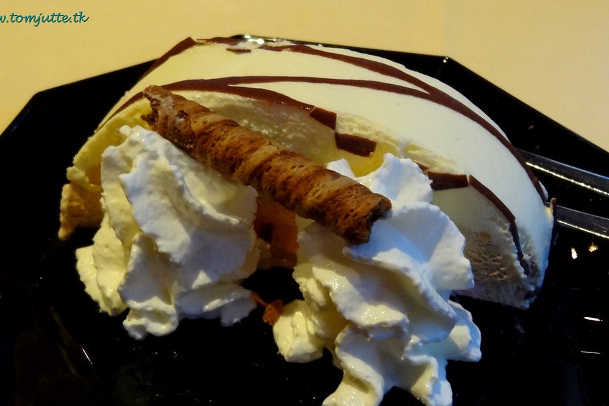 CRITICAL FORM CUE for Easy High-Protein Dark Chocolate Mousse (Sugar-Free): Why Allulose Wins Here
